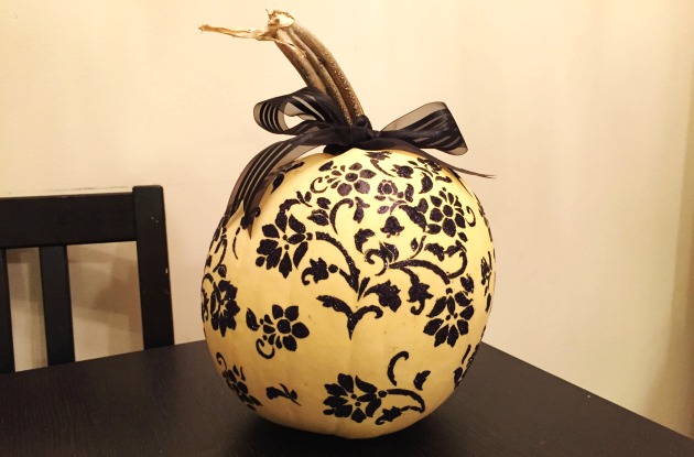 Painting Pumpkins with stencils and glitter